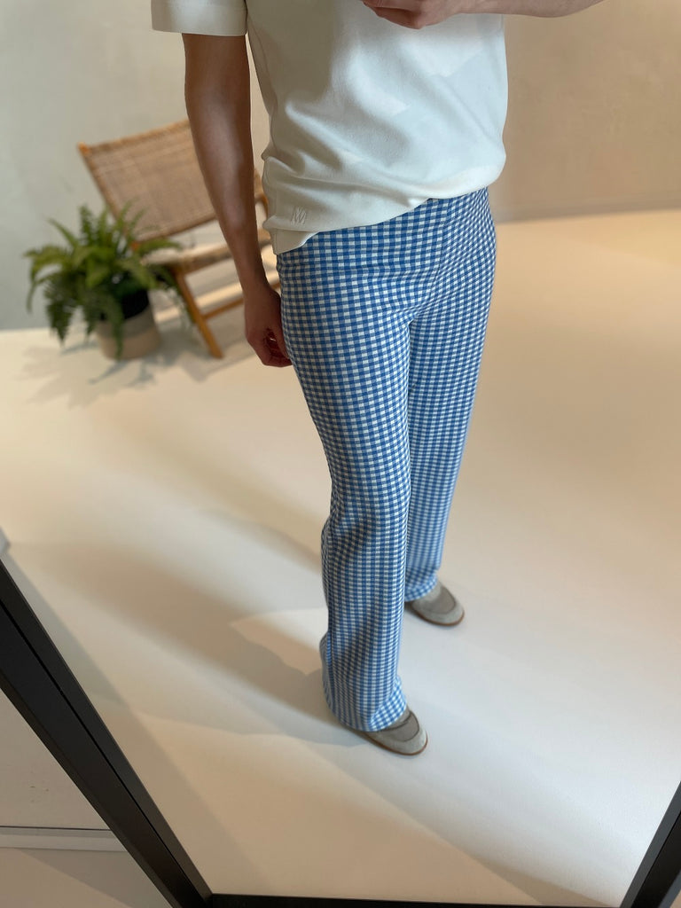 YAS Casualla pants in blue and white chec @ modin