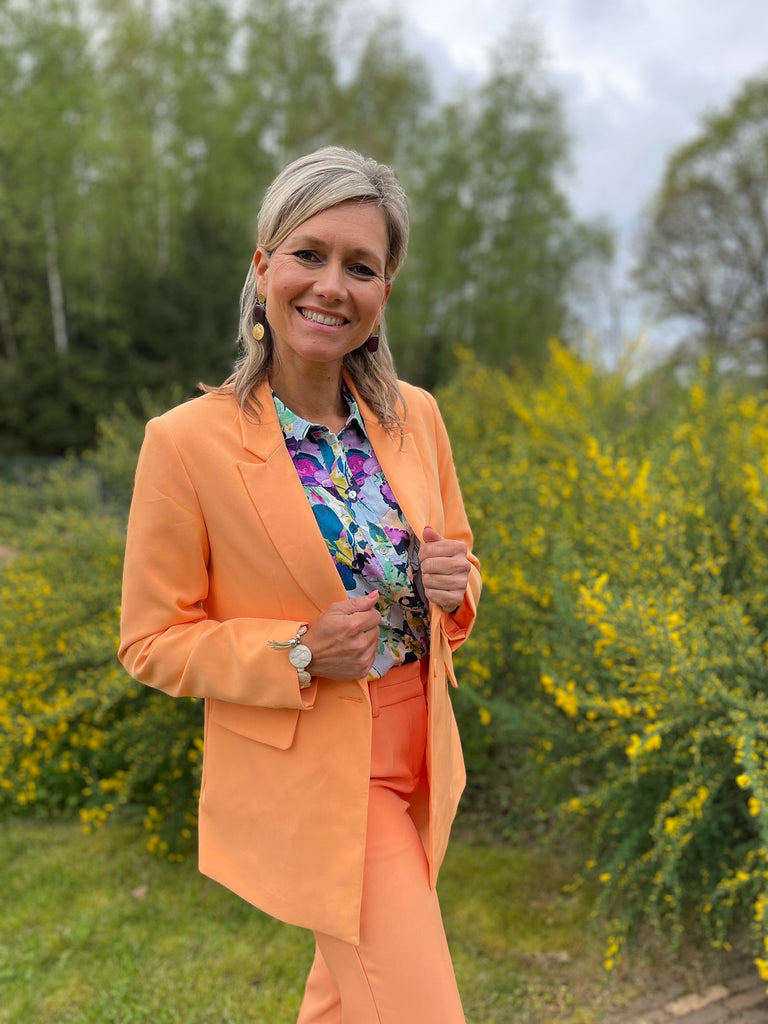 YAS Bluris blazer in mock orange, women suit @ modin