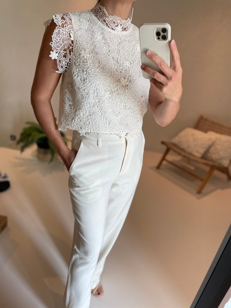 Y.A.S. wedding bridal collection Gina lace cropped top in gardenia off white @ modin