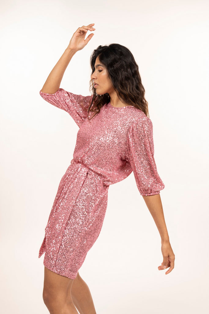Laundry Lab Sienna dress in pink strass sequin @ modin
