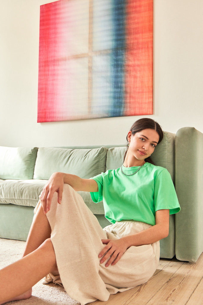 YAS Sarita basic t-shirt in katydid green @ modin