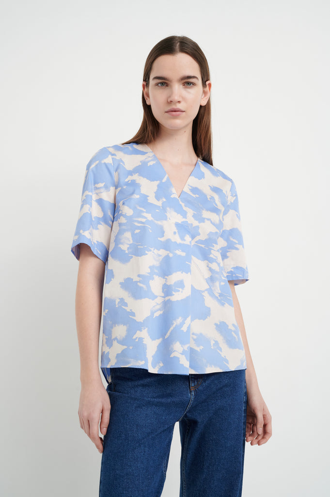 Inwear Rinda blouse in blue simple painti @ modin