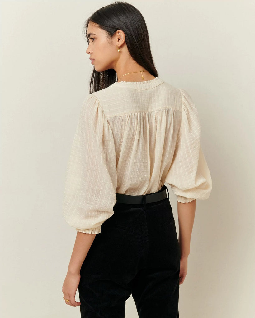 Sessun Amalia shirt in fleur de sel ecru @ modin