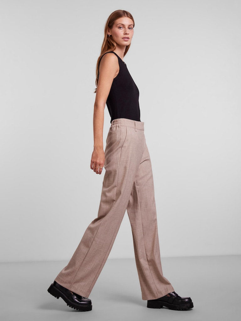 YAS Komio HW pants in bark grey @ modin