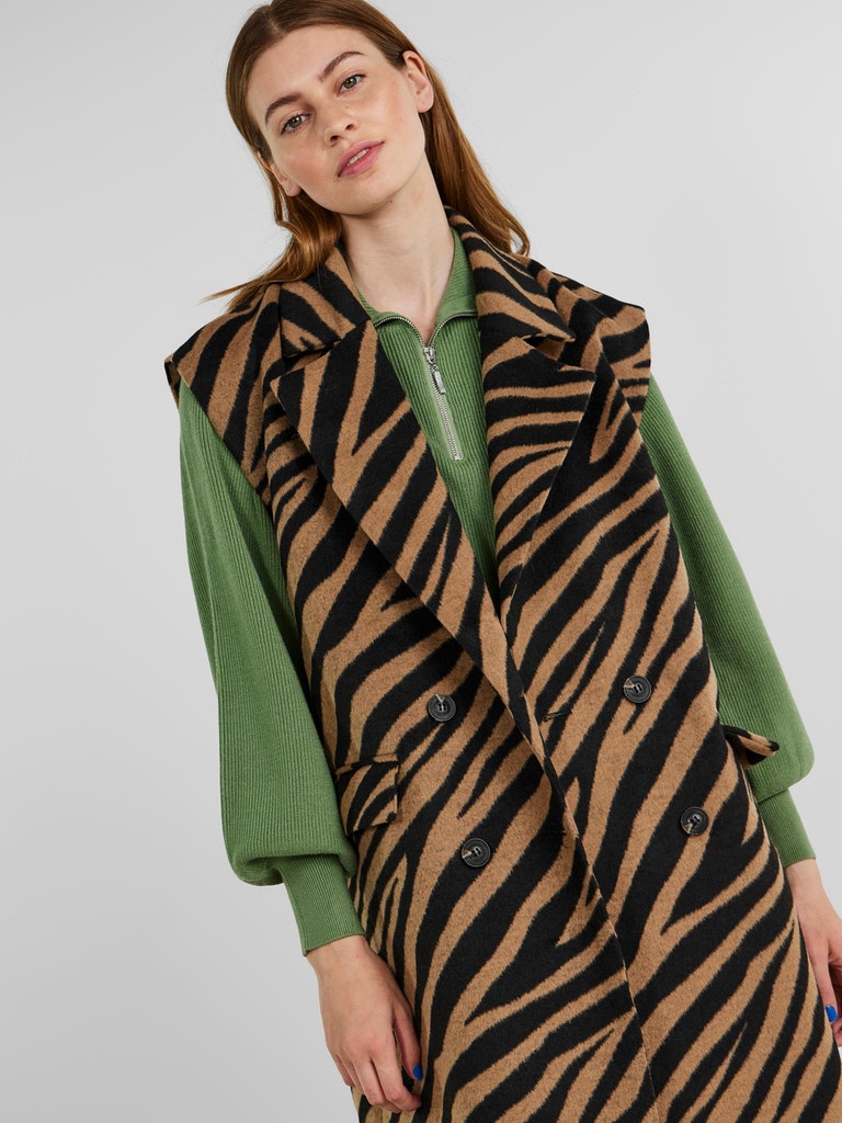 YAS Zella sleeveless coat in zebraprint otter @ modin