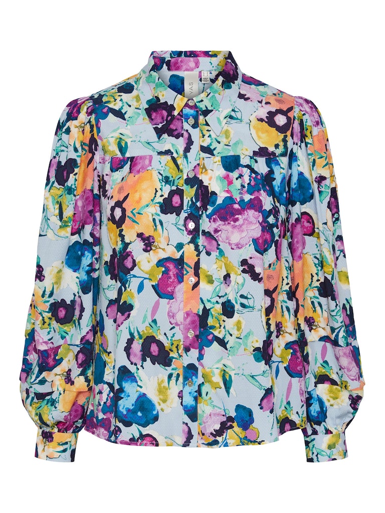 YAS Annina blouse in kentucky blue floral print @ modin