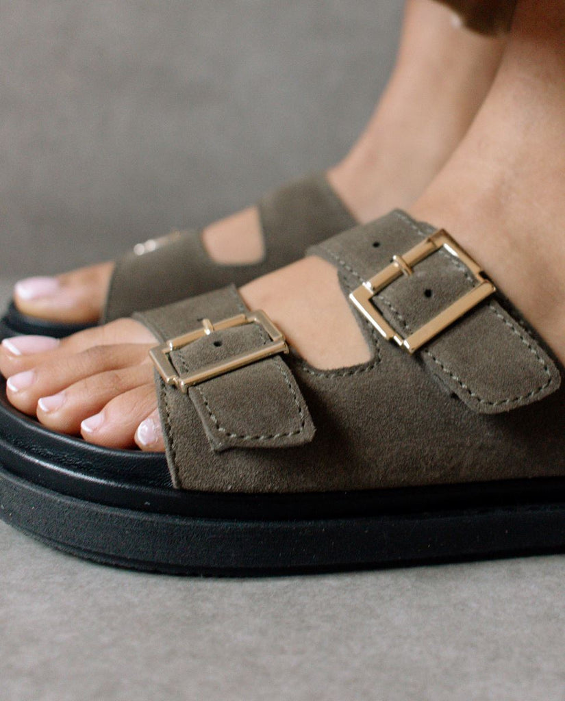 Alohas buckle strap suede chunky sandals in suede khaki @ modin - sustainable leather