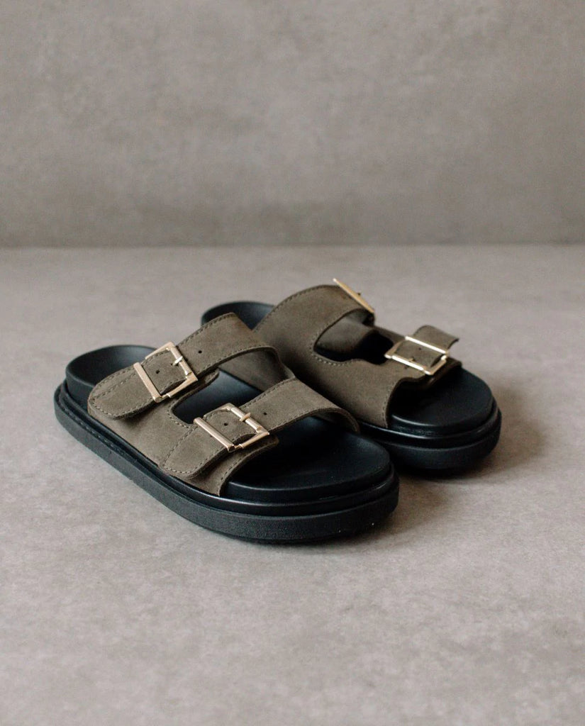Alohas buckle strap suede chunky sandals in suede khaki @ modin - sustainable leather