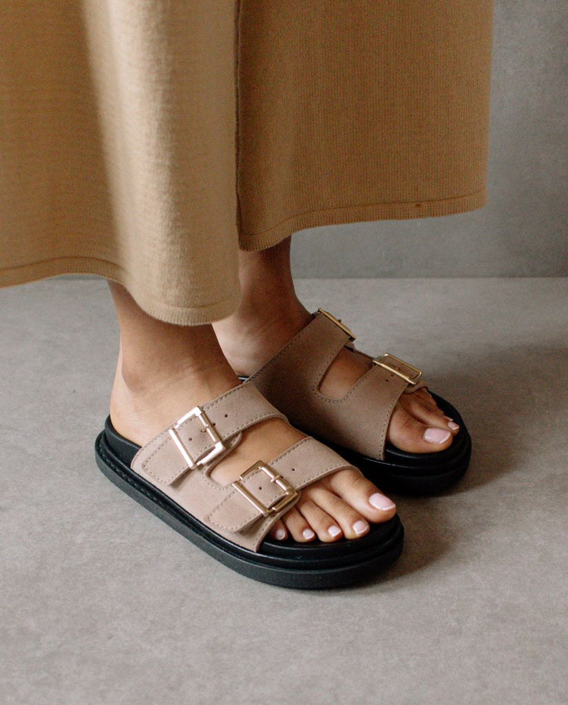 Alohas buckle strap chuncky sandals in suede taupe beige @ modin - sustainable leather