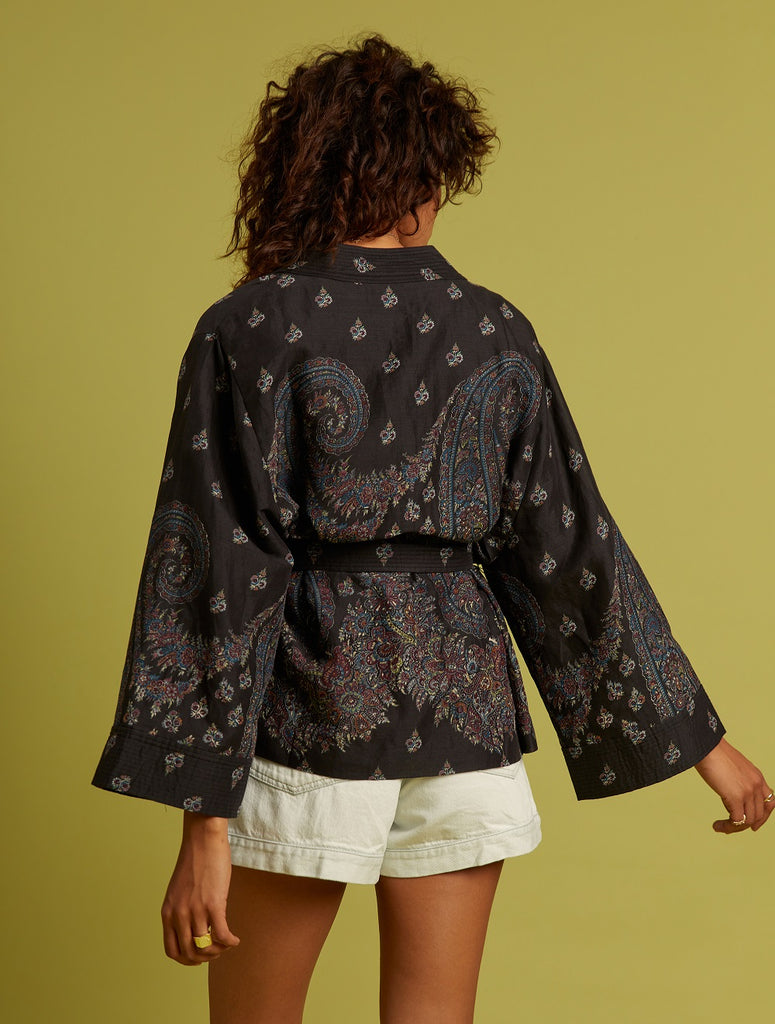 Idano Nadjim kimono with paisley print in black @ modin